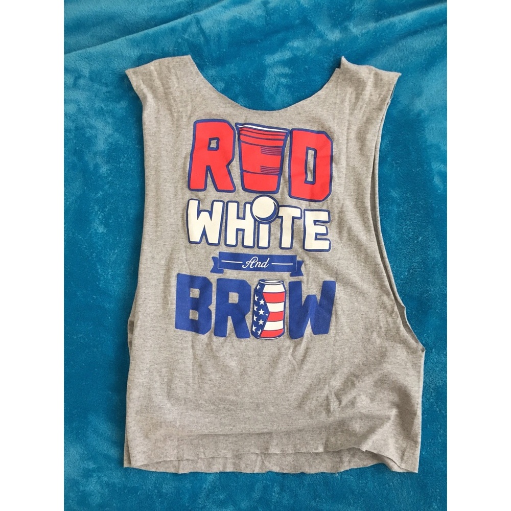 Cut off graphic top